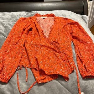 NWOT universal threads floral tie around top